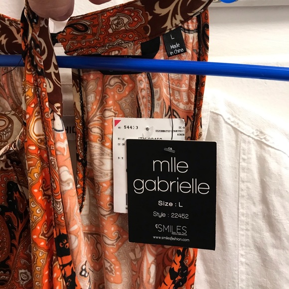 Jeweled Halter Neck Maxi Flowing Dress - Picture 4 of 6